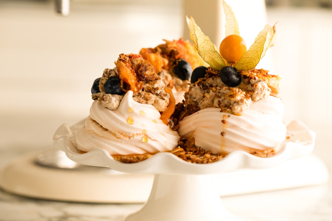 Mastering the First Impression: Your intriguing post title goes here Pavlova by Karolin Baitinger, Bakd&Raw